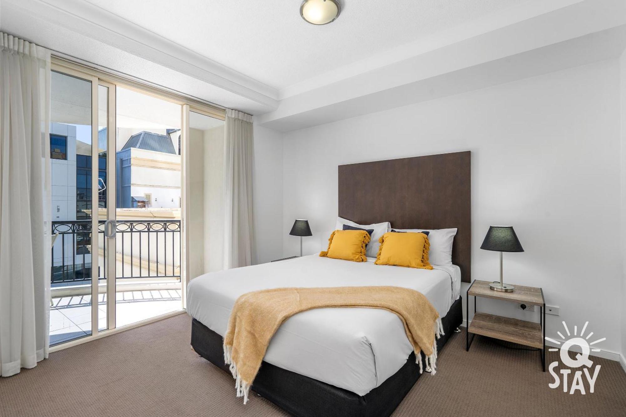 Chevron Renaissance Surfers Paradise Mid Week Madness Deal - Q Stay غولد كوست المظهر الخارجي الصورة