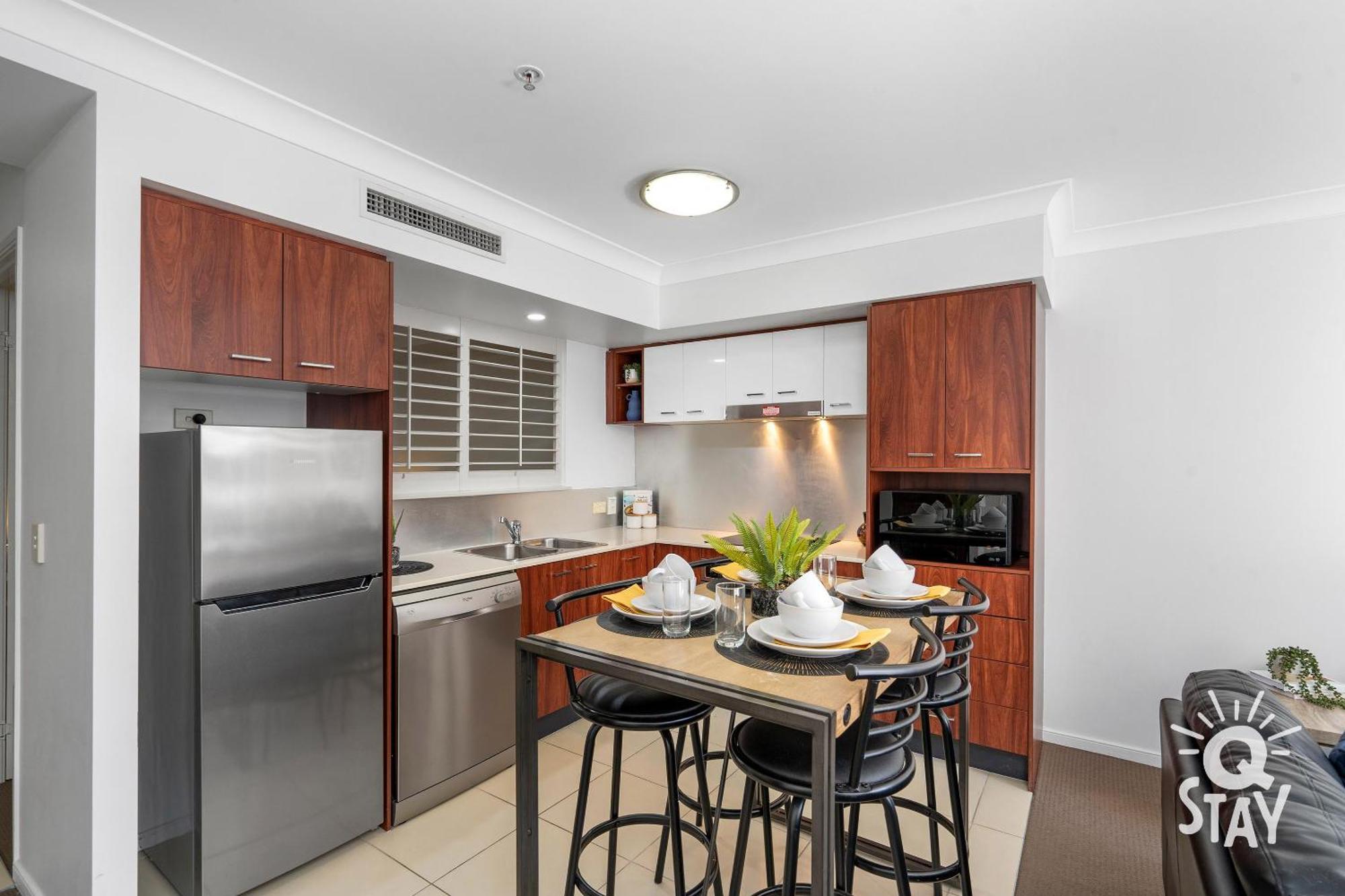 Chevron Renaissance Surfers Paradise Mid Week Madness Deal - Q Stay غولد كوست المظهر الخارجي الصورة