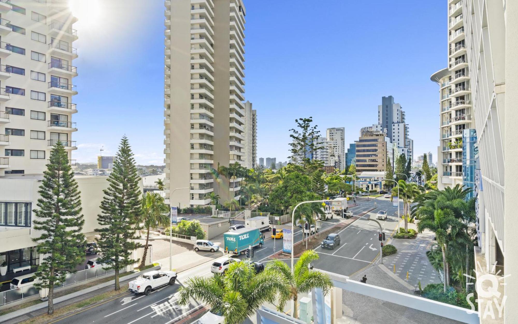 Chevron Renaissance Surfers Paradise Mid Week Madness Deal - Q Stay غولد كوست المظهر الخارجي الصورة