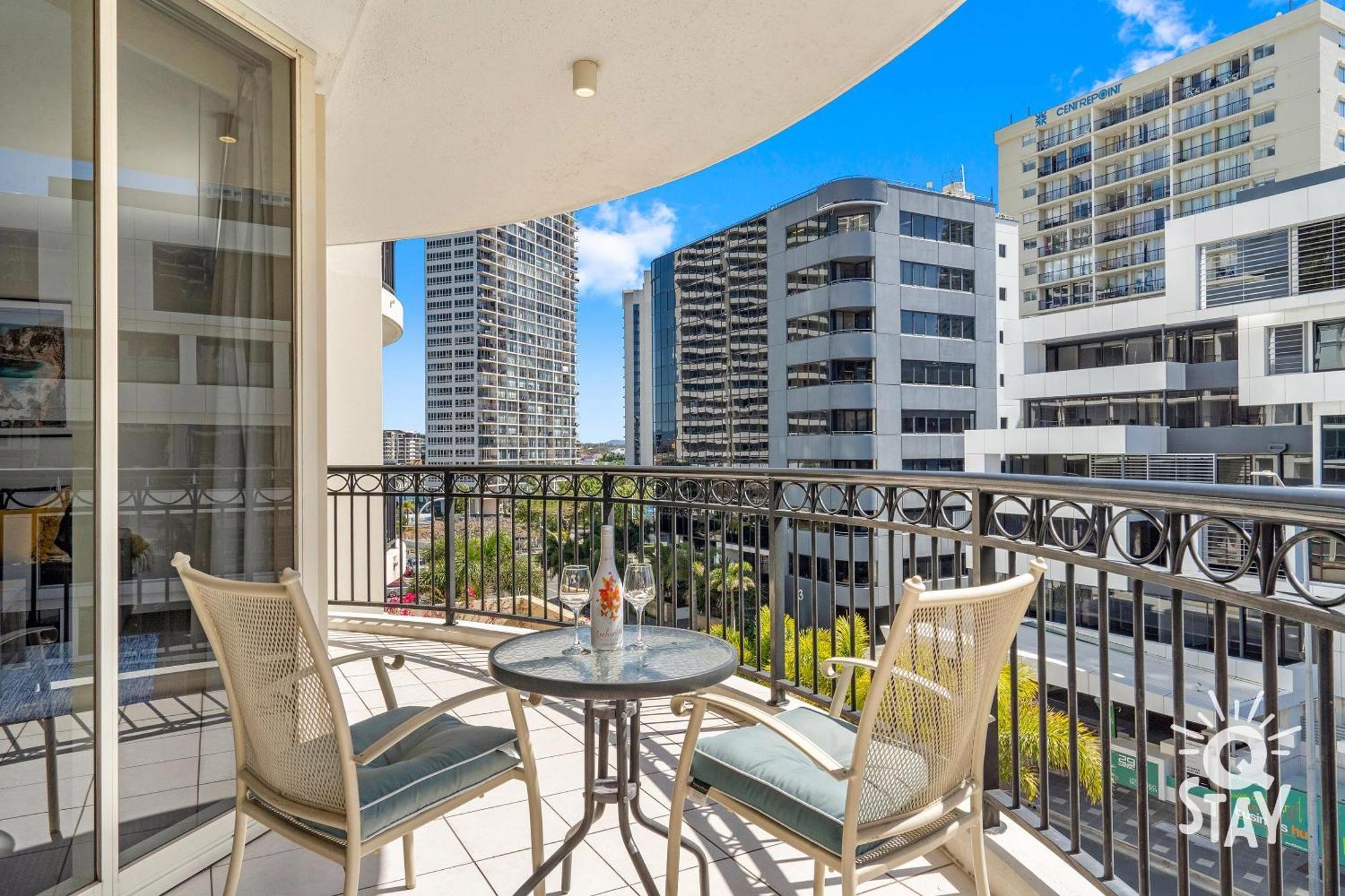 Chevron Renaissance Surfers Paradise Mid Week Madness Deal - Q Stay غولد كوست المظهر الخارجي الصورة