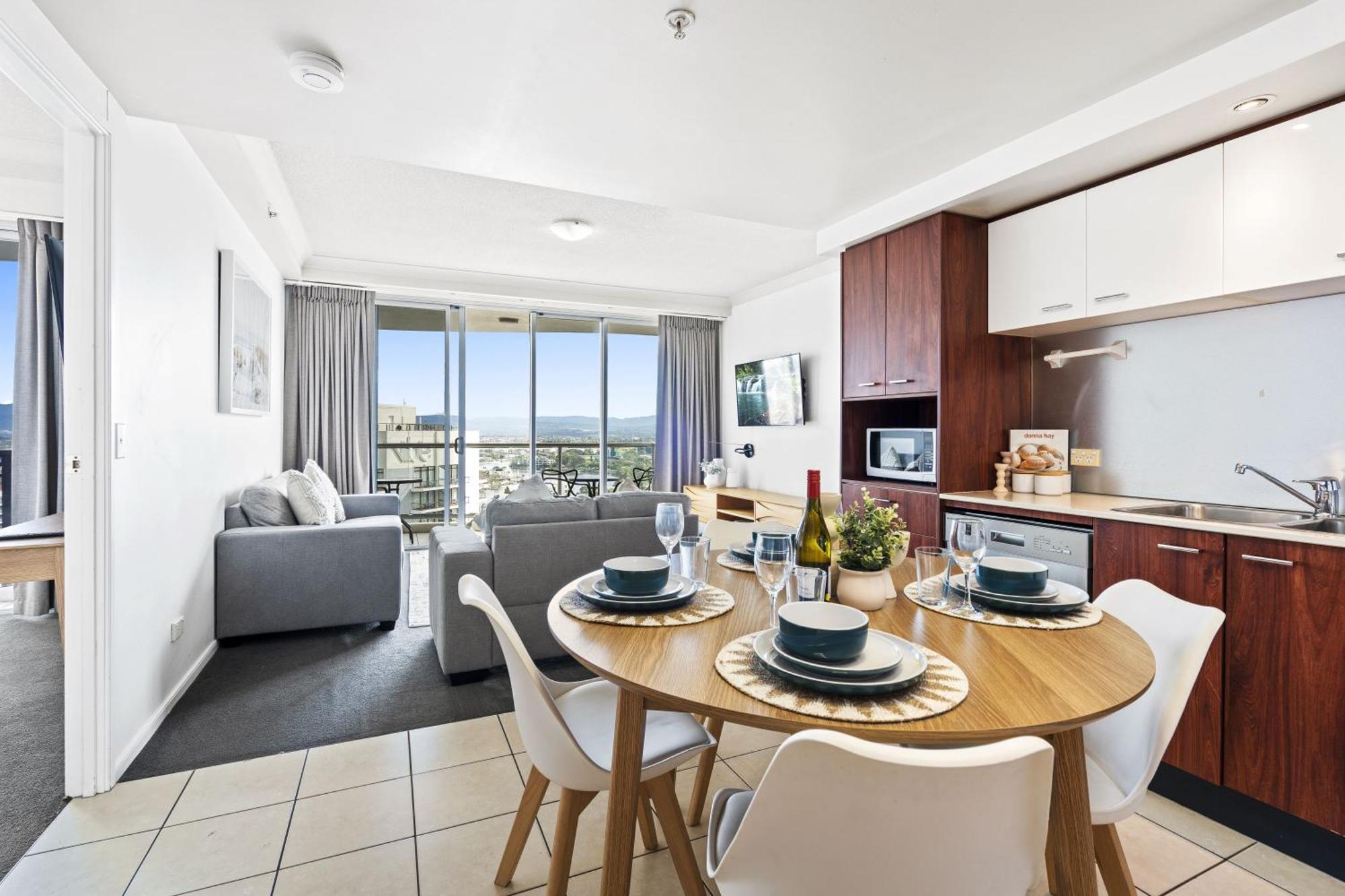 Chevron Renaissance Surfers Paradise Mid Week Madness Deal - Q Stay غولد كوست المظهر الخارجي الصورة