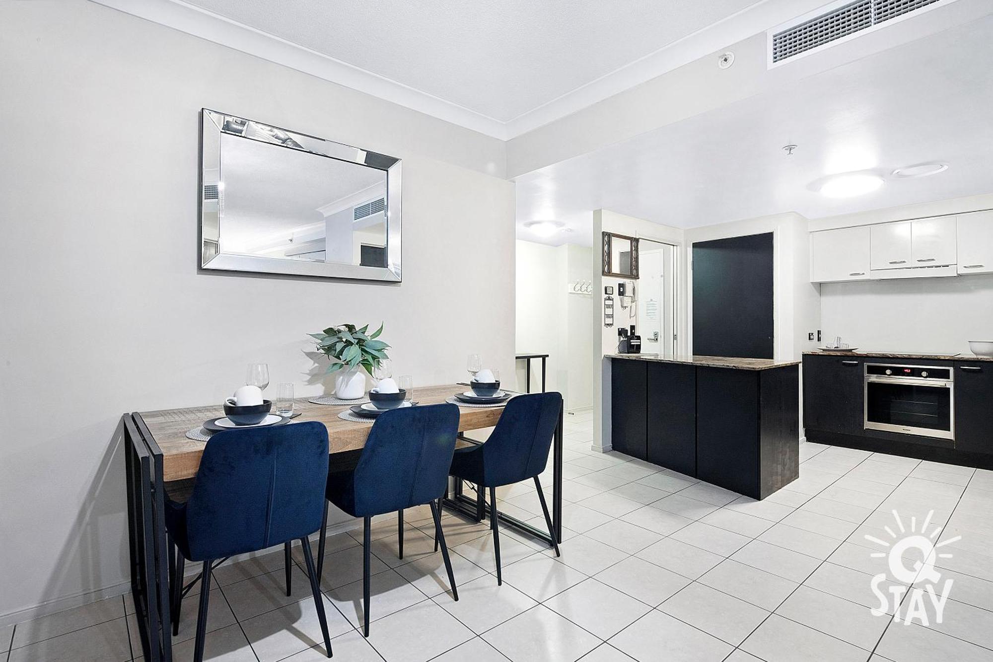Chevron Renaissance Surfers Paradise Mid Week Madness Deal - Q Stay غولد كوست المظهر الخارجي الصورة
