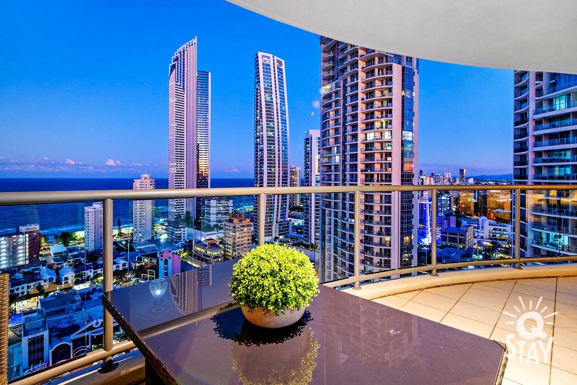 Chevron Renaissance Surfers Paradise Mid Week Madness Deal - Q Stay غولد كوست المظهر الخارجي الصورة