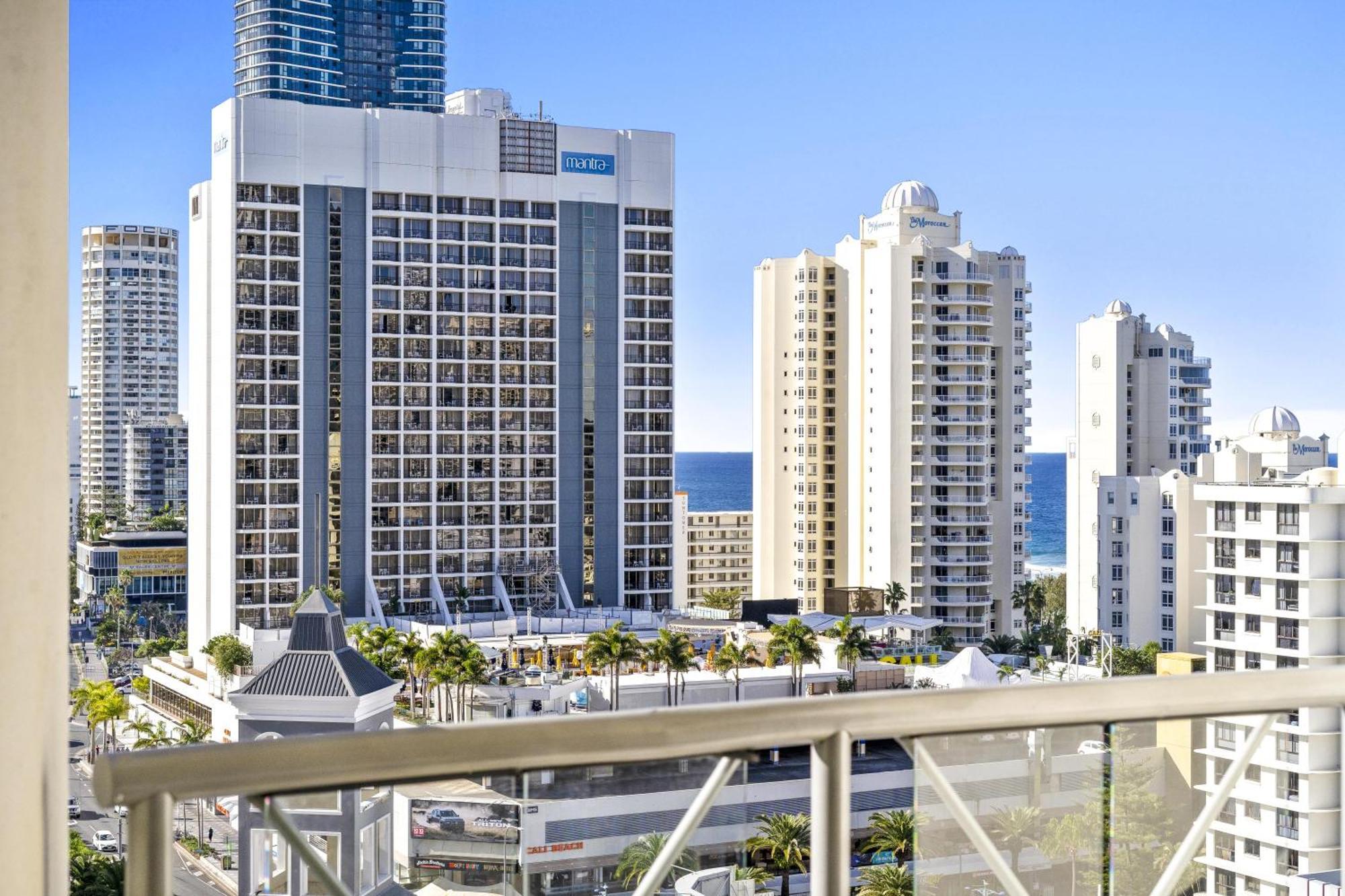 Chevron Renaissance Surfers Paradise Mid Week Madness Deal - Q Stay غولد كوست المظهر الخارجي الصورة